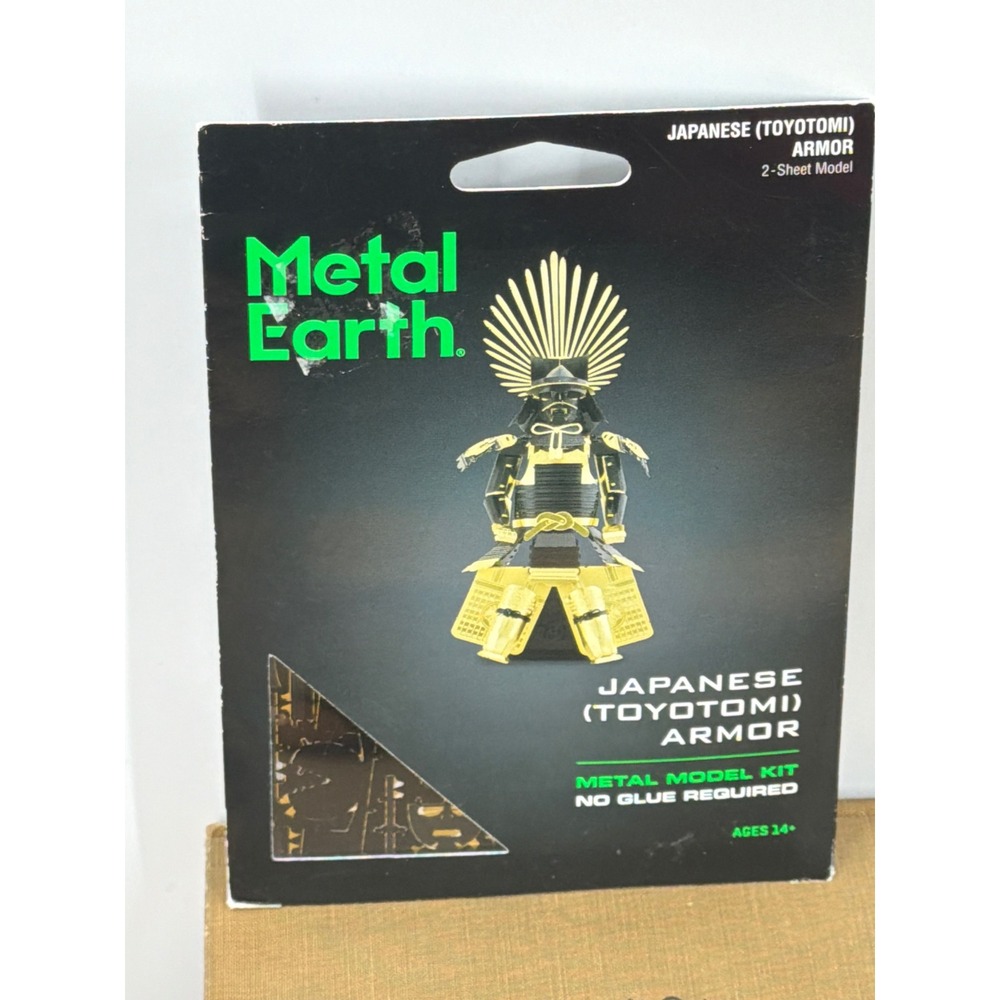 Metal Earth Japanese Toyotomi Armor 3D Metal Model Kit MMS106 Samurai Hideyoshi